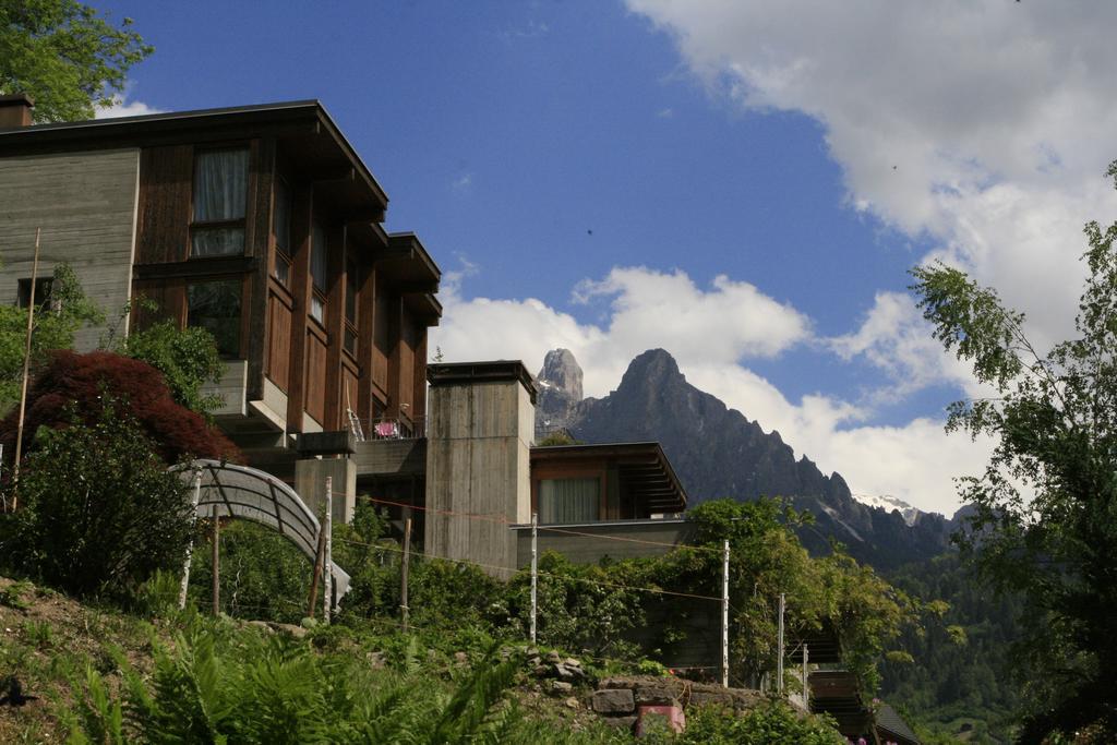 Minavill La Casa Sulle Dolomiti Panzió Fiera di Primiero Kültér fotó